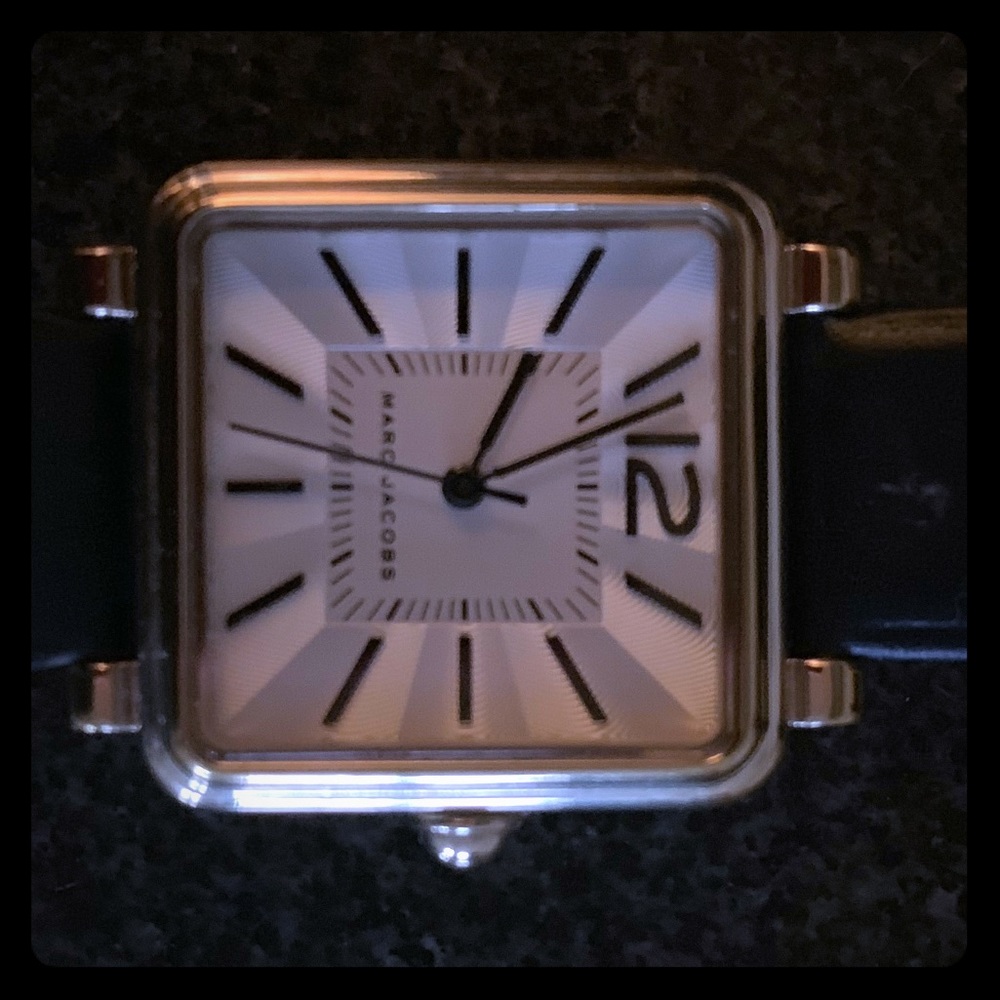Marc Jacobs Vic Watch